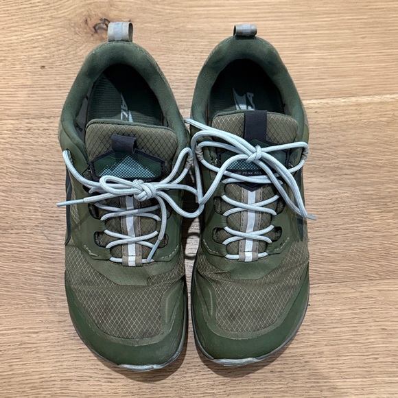 Altra Olive Green Gray Athletic trail running Shoes men’s 8.5 women’s 10 main image 13